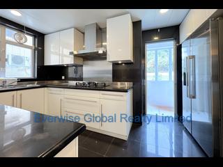 Stanley - Grosse Pointe Villa 16