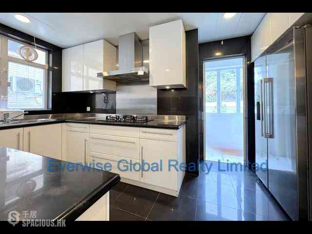 Stanley - Grosse Pointe Villa 16