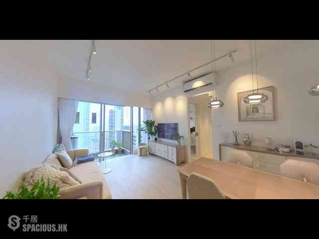 Sai Ying Pun - Island Crest Block 2 01