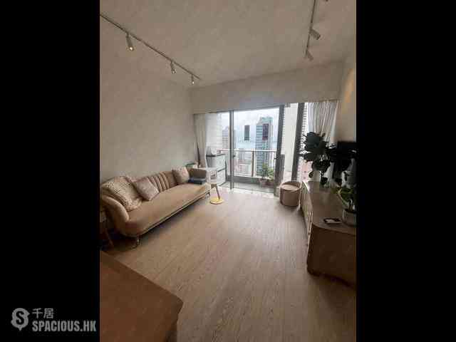 Sai Ying Pun - Island Crest Block 2 03