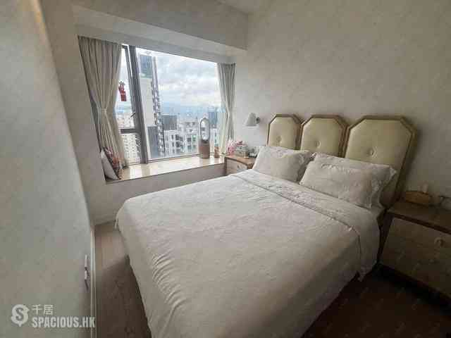 Sai Ying Pun - Island Crest Block 2 08