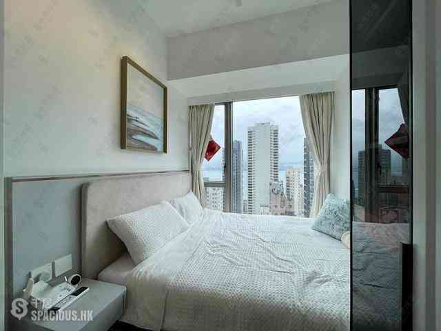 Sai Ying Pun - Island Crest Block 2 09
