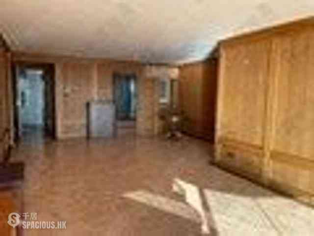 Pok Fu Lam - Baguio Villa Block 22 02