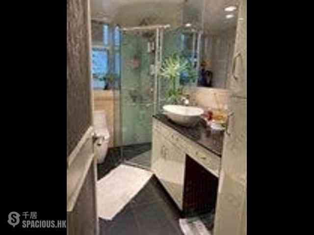 Pok Fu Lam - Baguio Villa Block 25 07