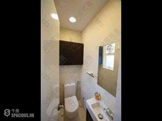 Pok Fu Lam - Baguio Villa Block 25 08