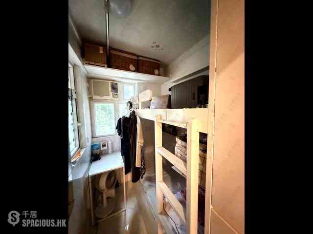 Pok Fu Lam - Baguio Villa Block 21 05