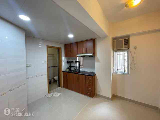 Sheung Wan - Kiu Kwong Mansion 11