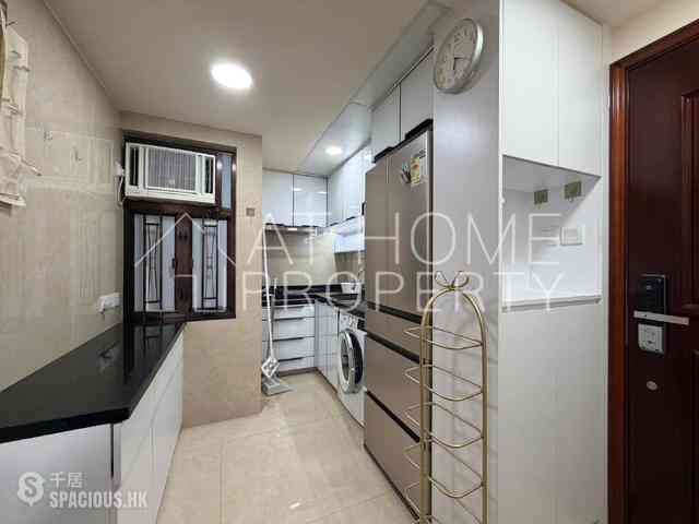 Sai Ying Pun - Viking Court 07