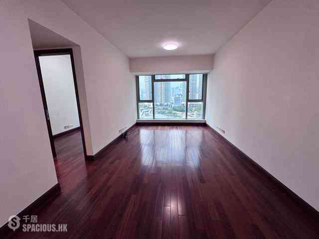 West Kowloon - The Harbourside 01