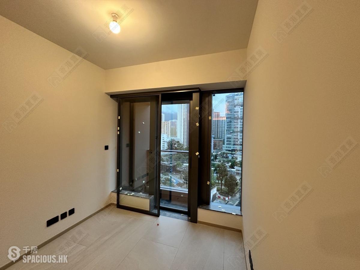 Chai Wan - The Headland Residences 01