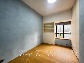 Mid Levels East - Bowen Place 06