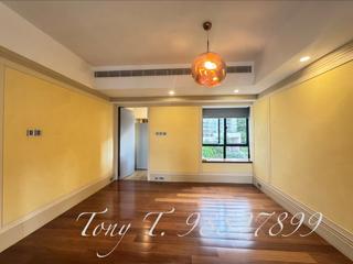 Mid Levels East - Bowen Place 04