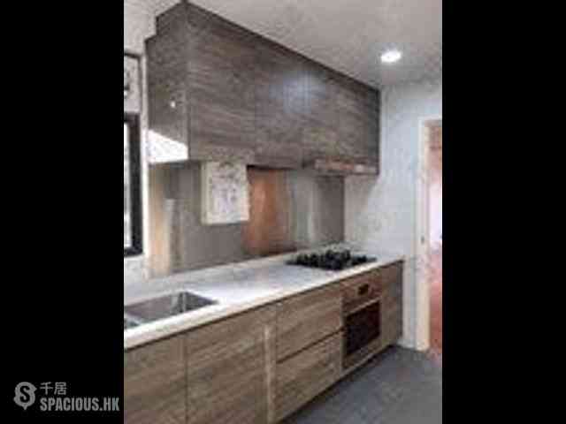 Mid Levels Central - The Grand Panorama Block 5 02
