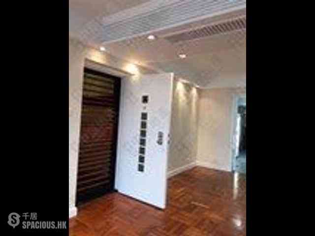 Mid Levels Central - The Grand Panorama Block 5 09