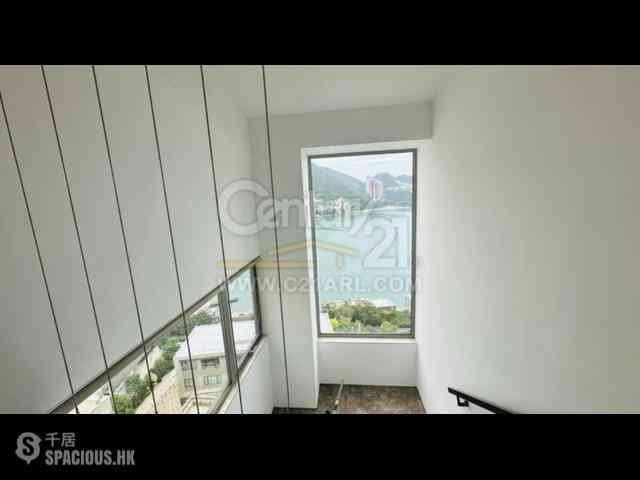 Repulse Bay - The Beachfront 04