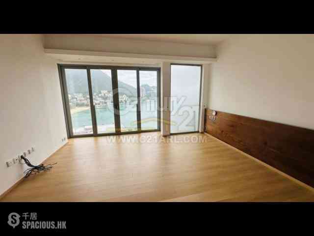 Repulse Bay - The Beachfront 12