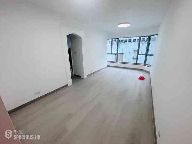 Tsim Sha Tsui - The Victoria Towers 01