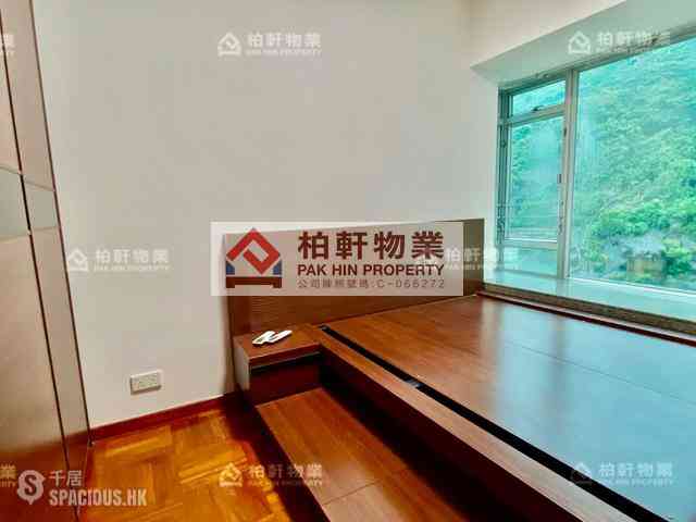Quarry Bay - Royal Terrace 01