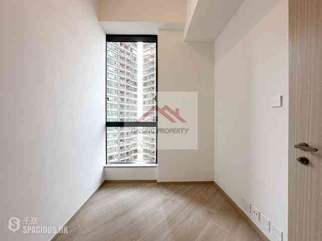 Kennedy Town - Kennedy Bay 05