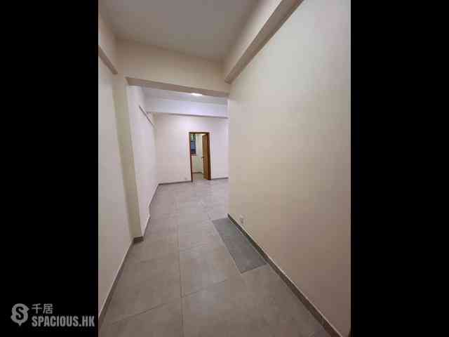 Mong Kok - Sai Yeung Building 02