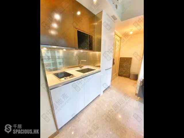 Sai Ying Pun - 63, Pokfulam Emerald House (Tower 2) 07