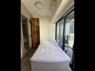 Sai Ying Pun - The Queens 02