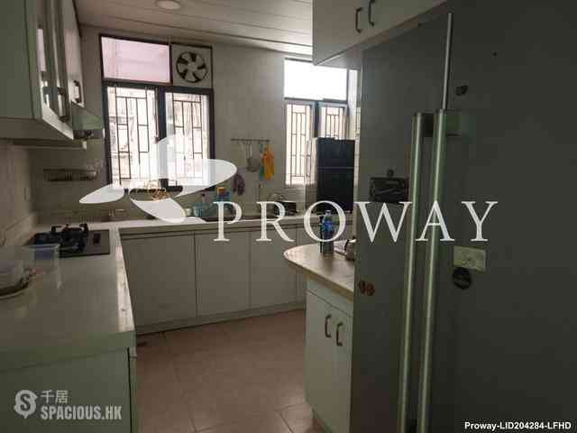 Gold Coast / So Kwun Wat - Beaulieu Peninsula 12