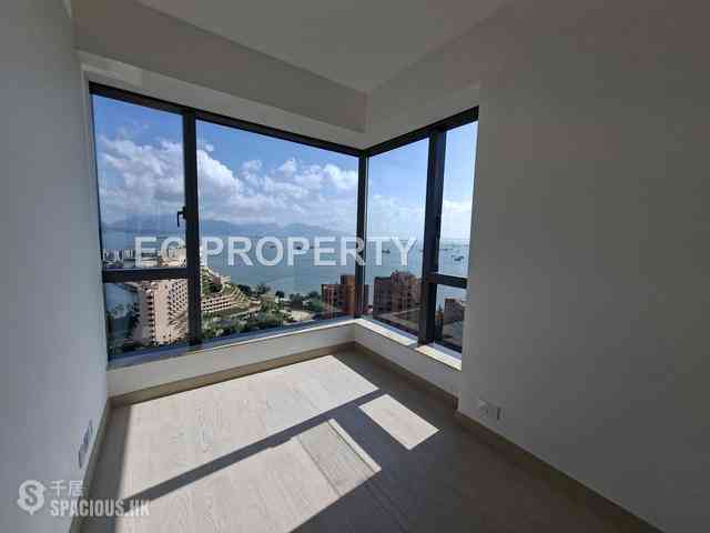 Tuen Mun - Gold Coast Bay Phase 1 The Uppland Block 5A 08