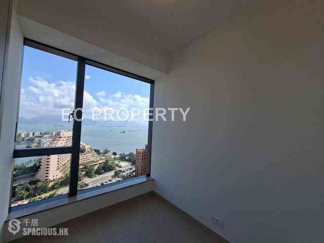 Tuen Mun - Gold Coast Bay Phase 1 The Uppland Block 5A 06