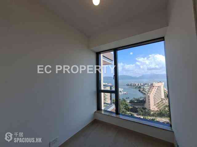 Tuen Mun - Gold Coast Bay Phase 1 The Uppland Block 5A 07