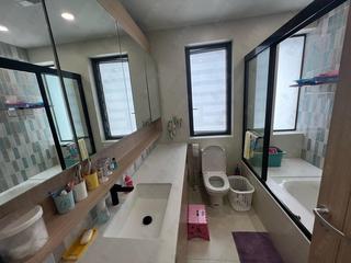 Mid Levels Central - Hong Lok Mansion 06