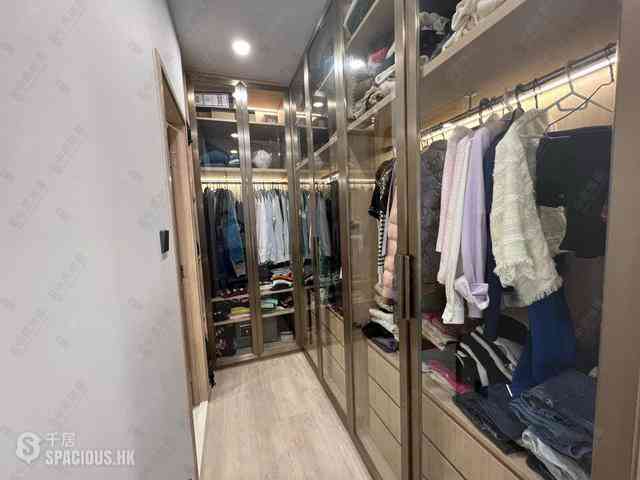 Mid Levels Central - Hong Lok Mansion 08