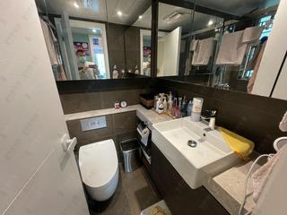 Sai Ying Pun - Centre Place 06