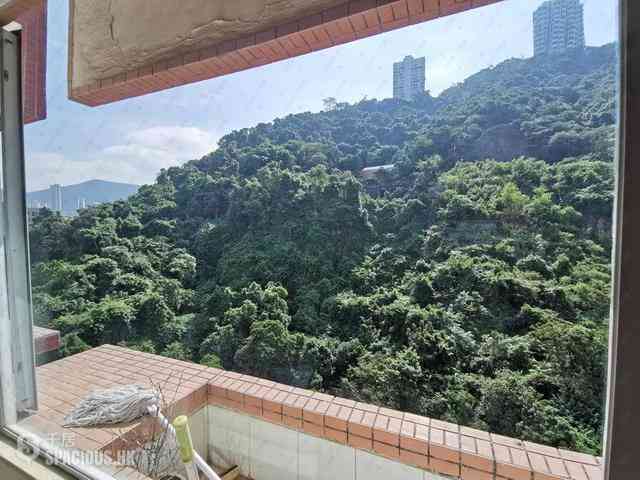 Mid Levels East - Grandview Tower Block B 04