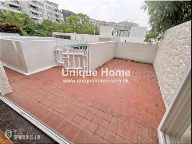 Chung Hom Kok - Jadebeach Villa 02