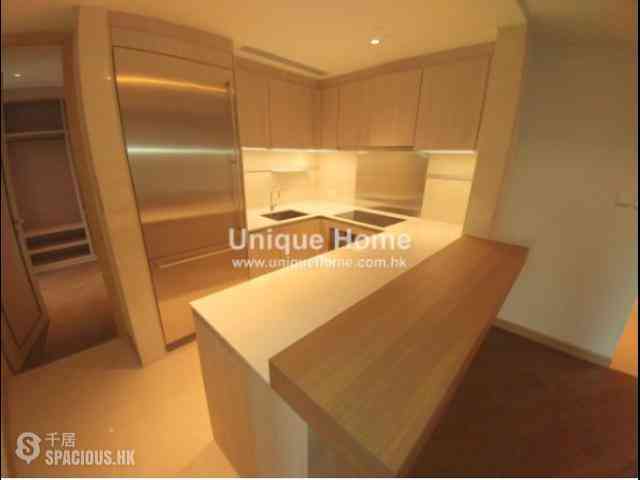 Mid Levels Central - 3, MacDonnell Road 07