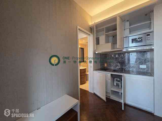 Shek Tong Tsui - One South Lane 02