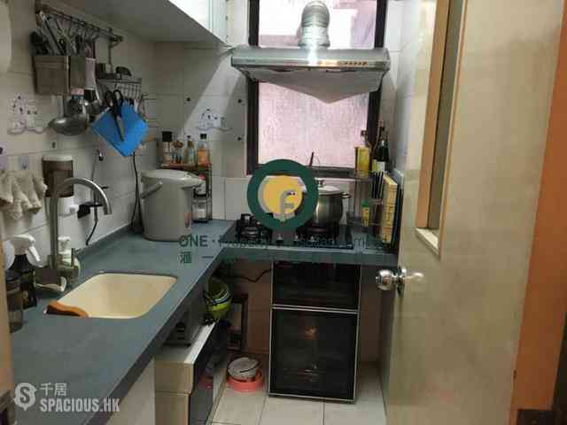 Sai Ying Pun - Lai Yin Court 05