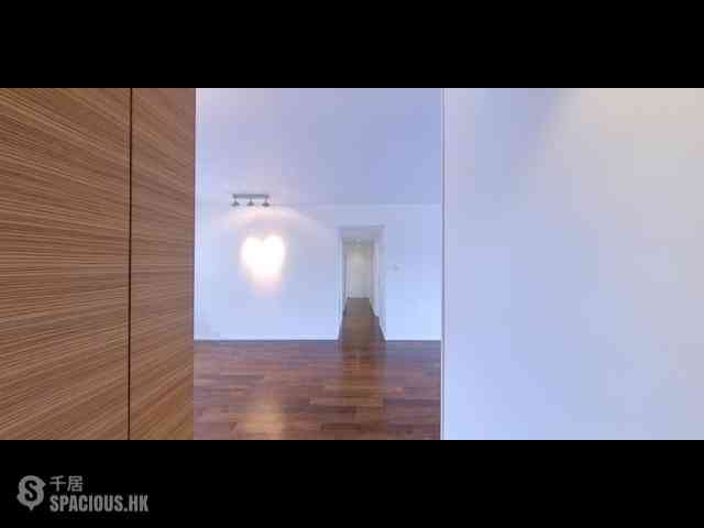 Mid Levels Central - Birchwood Place 01