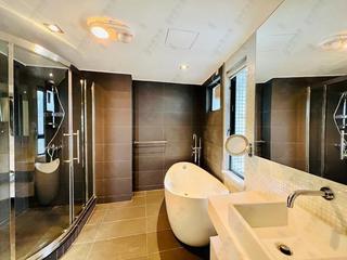 Mid Levels Central - Birchwood Place 11