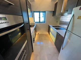 Mid Levels Central - Hillsborough Court 09