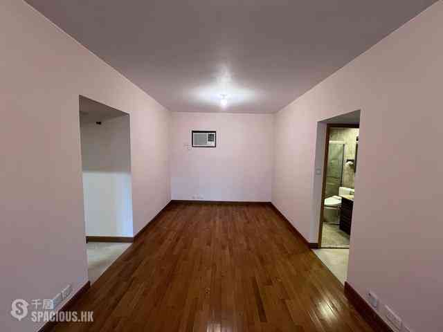 Mid Levels Central - Hillsborough Court Block 1 05