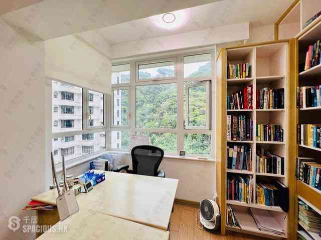 Mid Levels Central - Tregunter Block 2 10