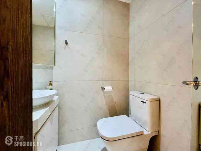 Mid Levels Central - Tregunter Block 2 15