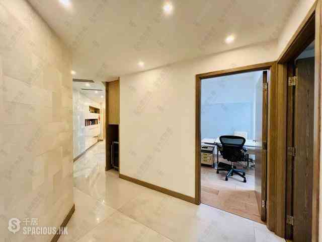 Mid Levels Central - Tregunter Block 2 16