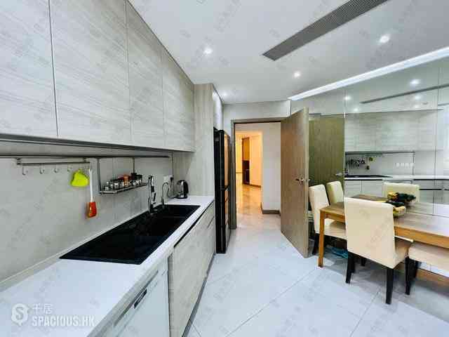 Mid Levels Central - Tregunter Block 2 29