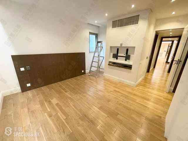 Mid Levels Central - Kam Yuen Mansion 13