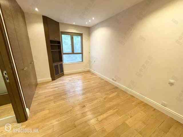 Mid Levels Central - Kam Yuen Mansion 15
