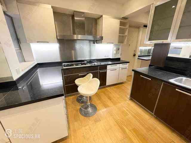 Mid Levels Central - Kam Yuen Mansion 18