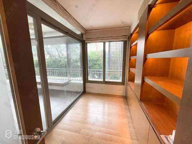 Mid Levels Central - Kam Yuen Mansion 23